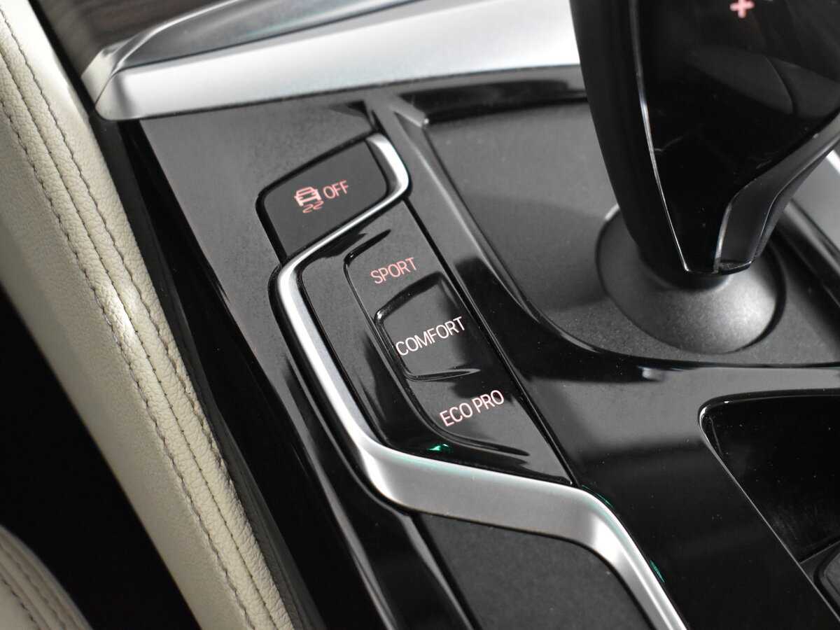 Купить BMW 5 серии, 2019, 166 000 км.. Фото: #18