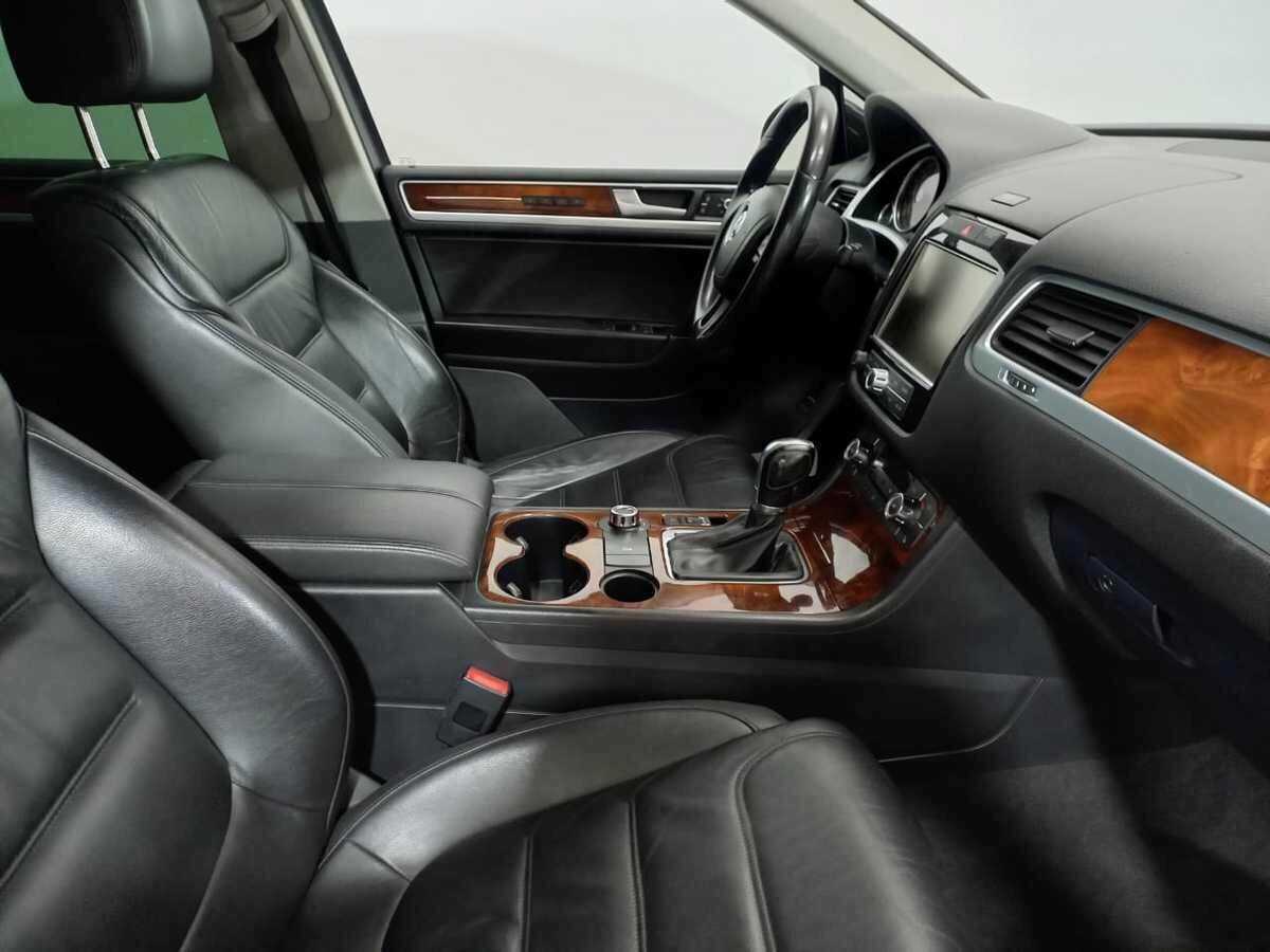 Купить Volkswagen Touareg, 2013, 181 119 км.. Фото: #9