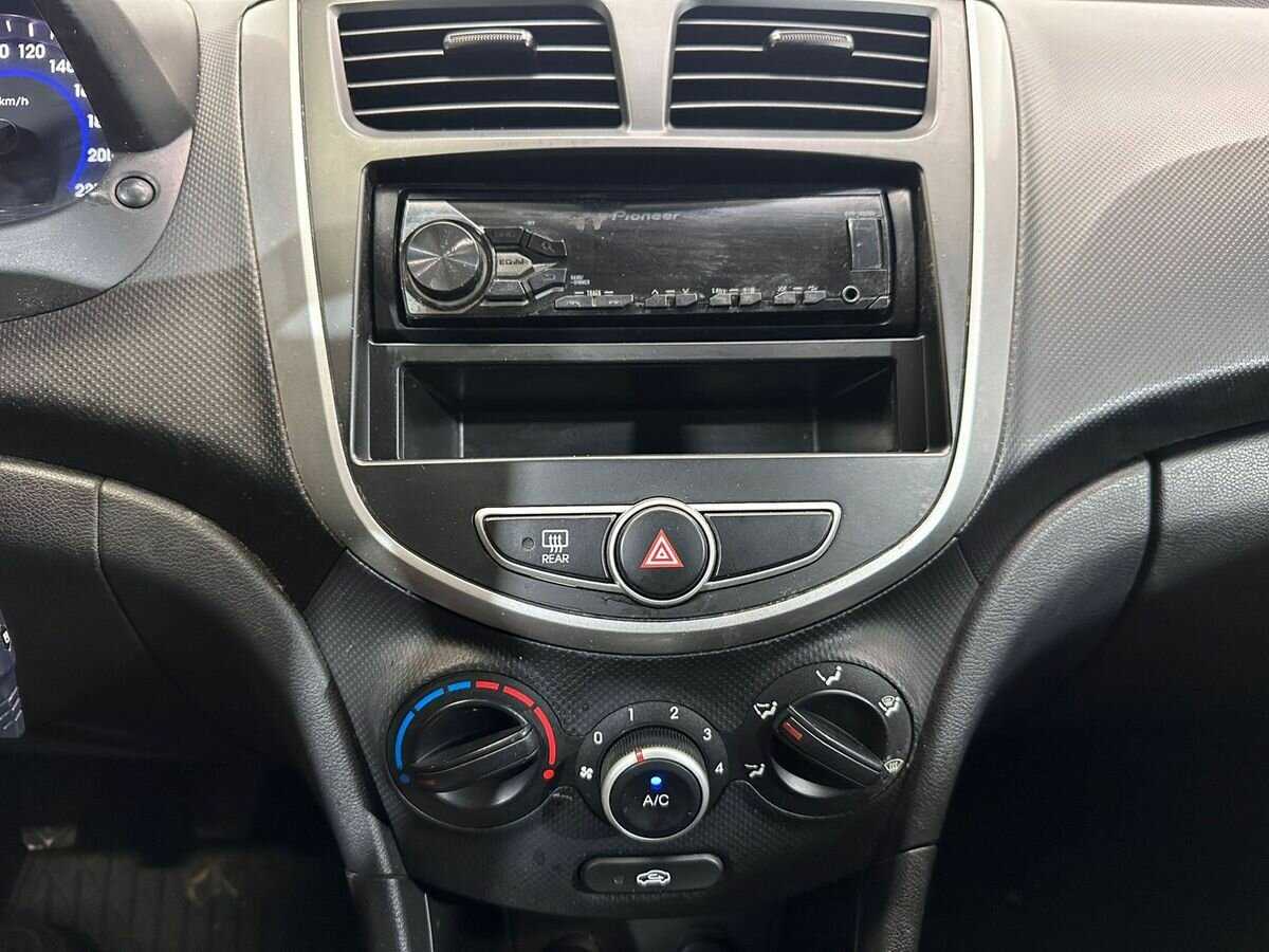 Купить Hyundai Solaris, 2014, 104 006 км.. Фото: #12