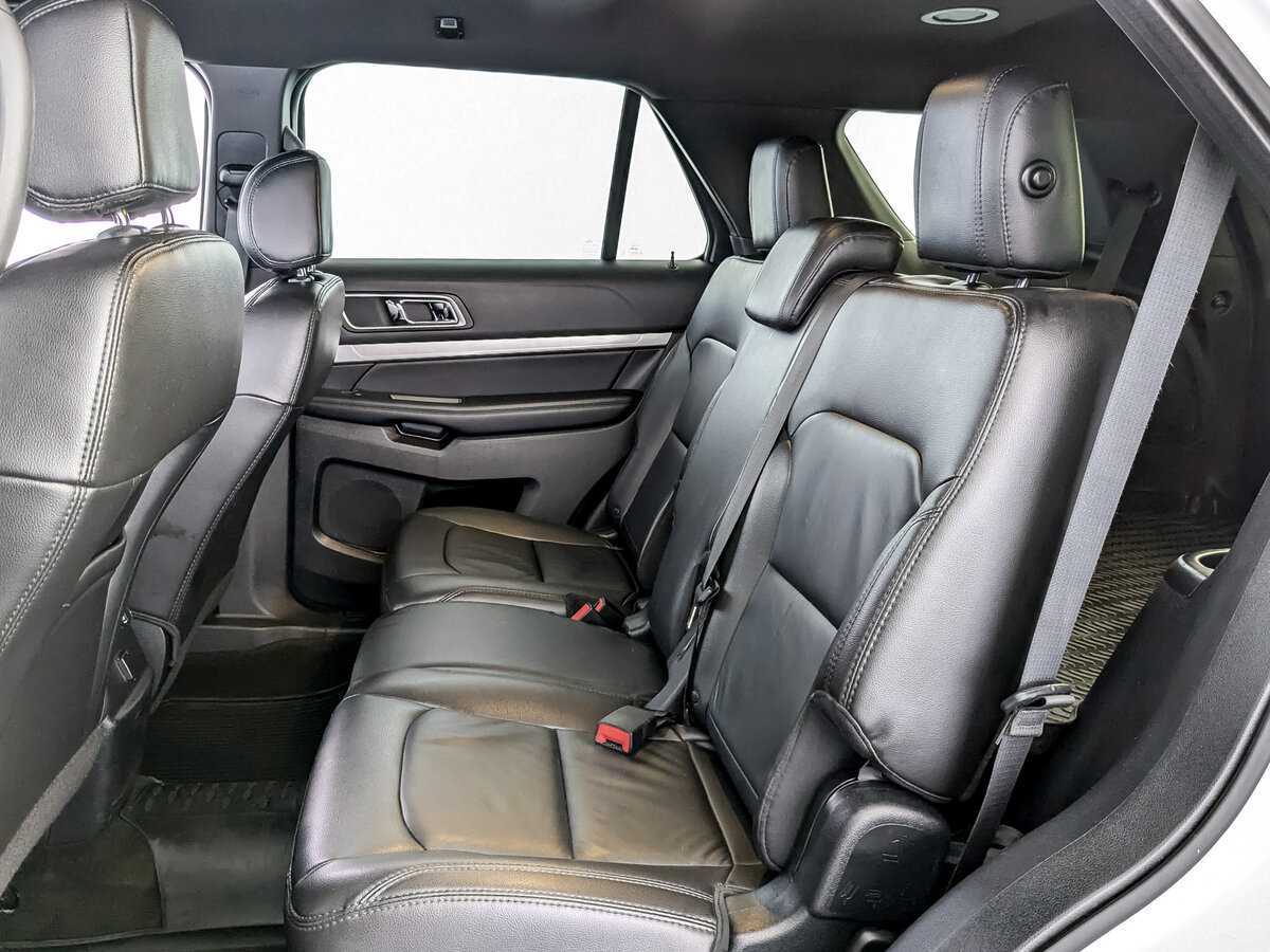 Купить Ford Explorer, 2017, 92 976 км.. Фото: #9