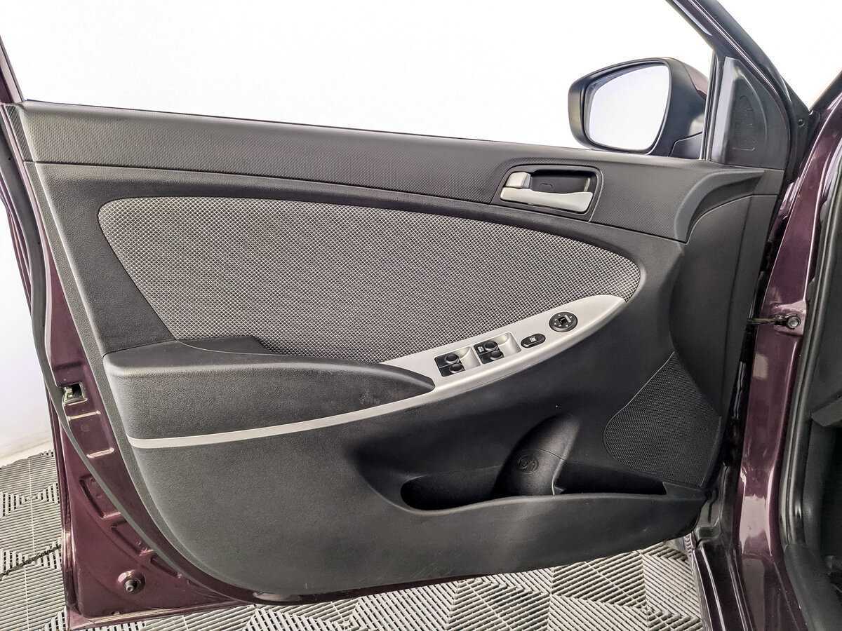 Купить Hyundai Solaris, 2012, 116 845 км.. Фото: #14