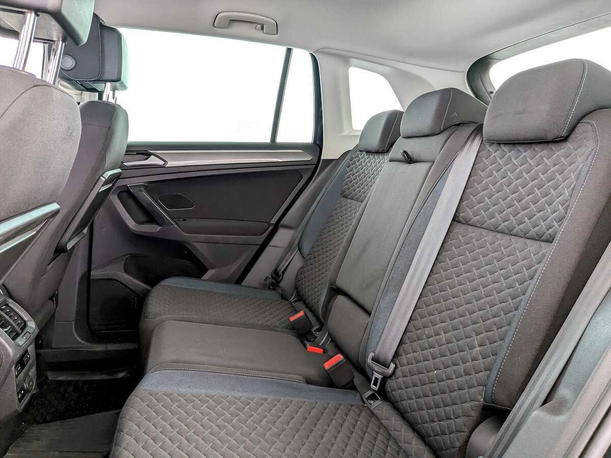 Купить Volkswagen Tiguan, 2019, 110 620 км.. Фото: #9