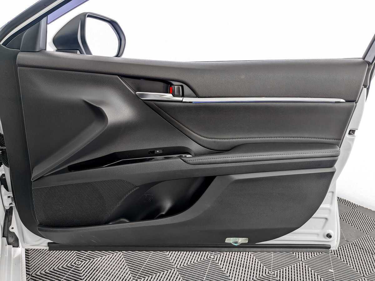 Купить Toyota Camry, 2021, 68 105 км.. Фото: #21