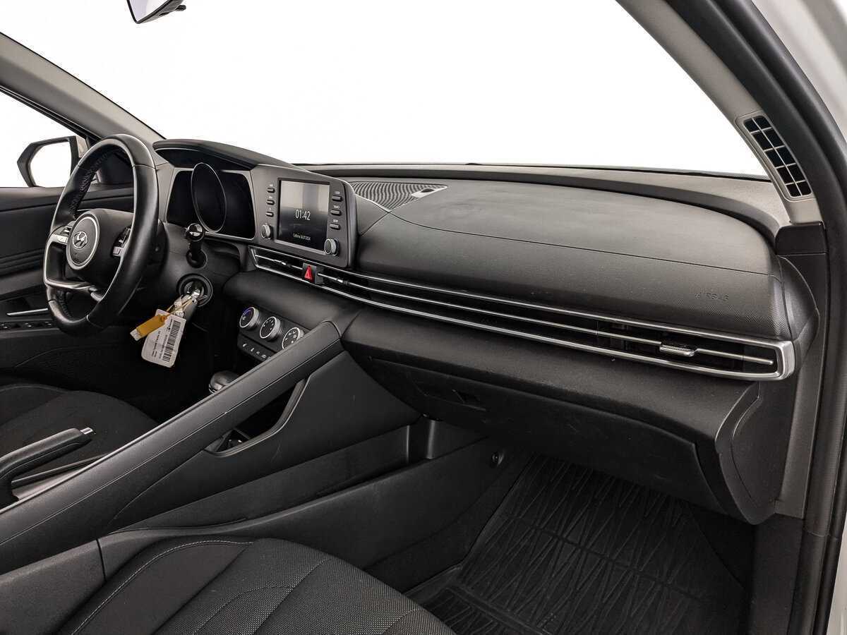 Купить Hyundai Elantra, 2021, 41 281 км.. Фото: #8