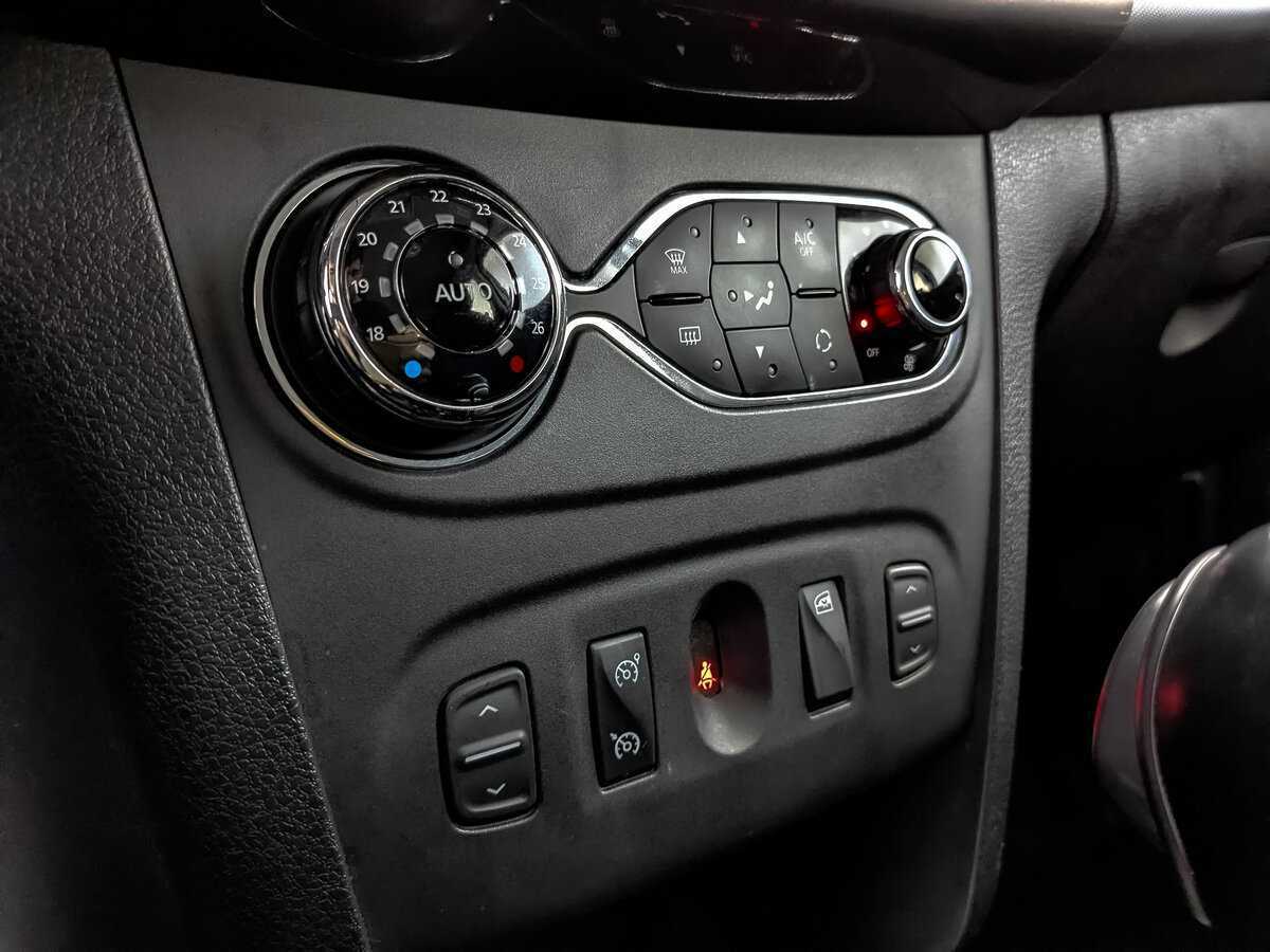 Купить Renault Sandero, 2019, 47 212 км.. Фото: #16