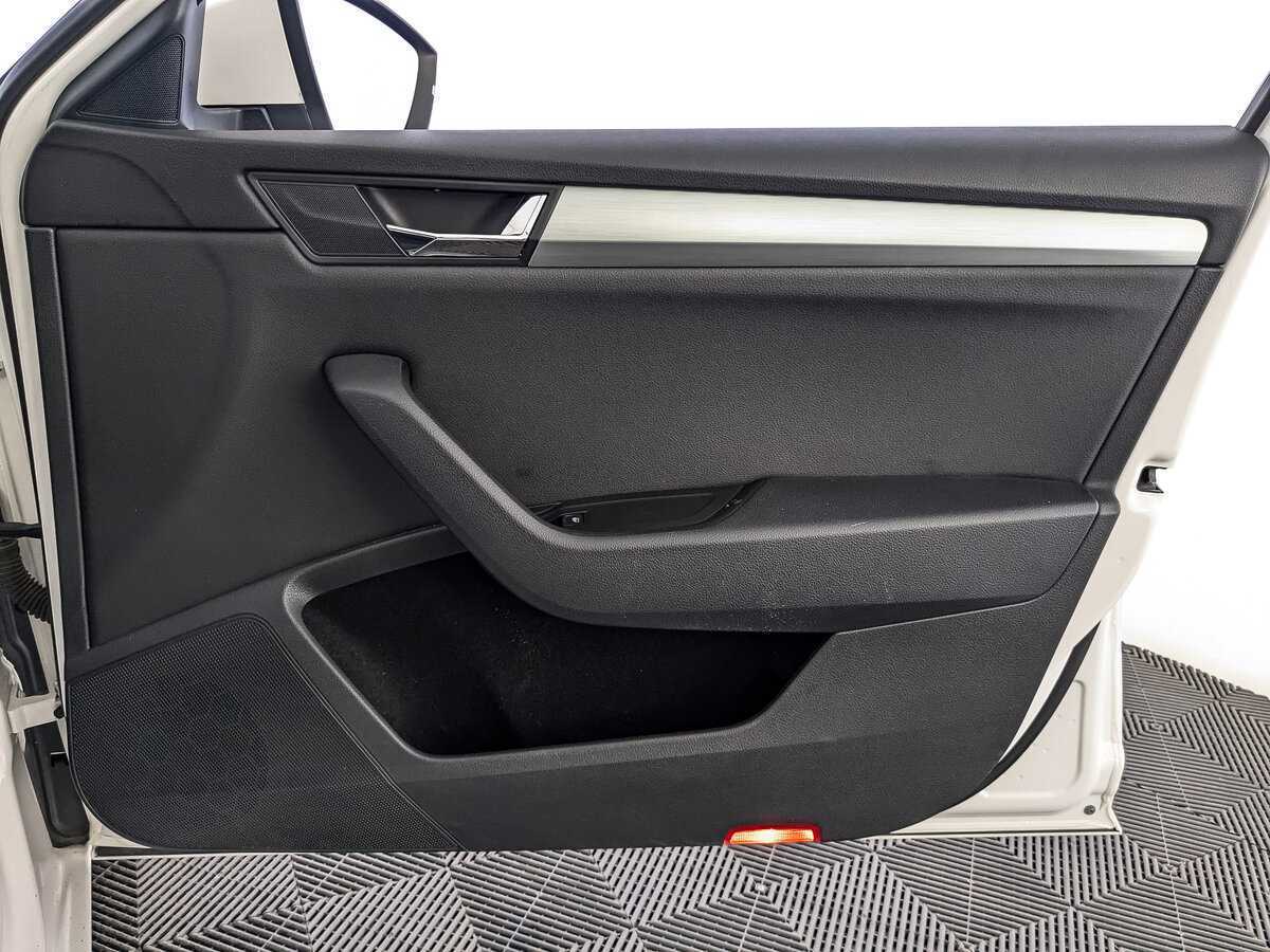 Купить Skoda Superb, 2017, 176 655 км.. Фото: #19