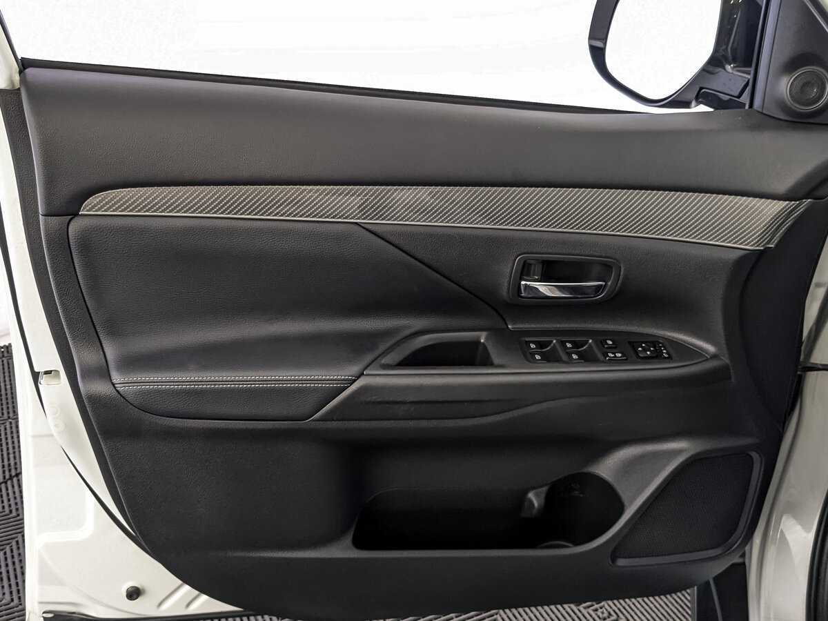Купить Mitsubishi Outlander, 2021, 98 197 км.. Фото: #14