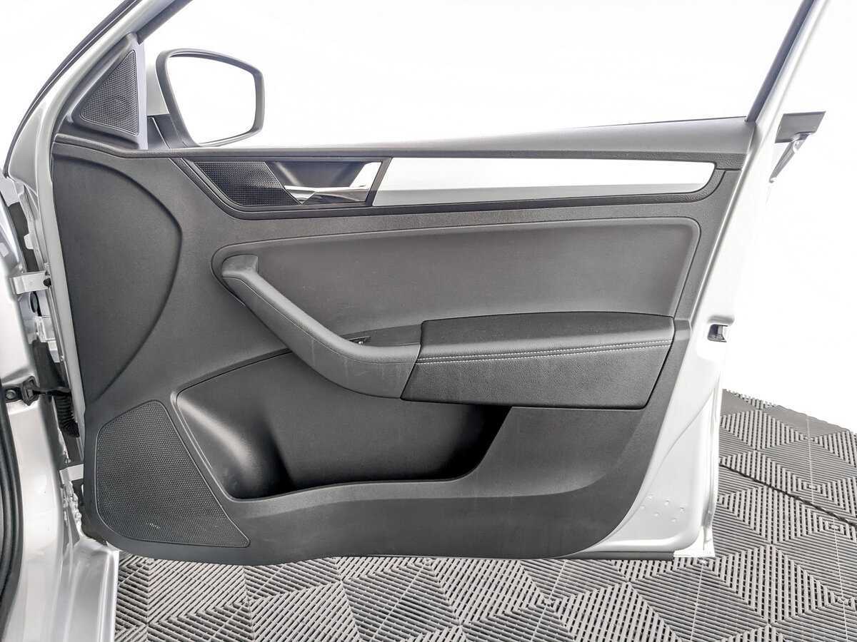 Купить Skoda Rapid, 2018, 122 115 км.. Фото: #19