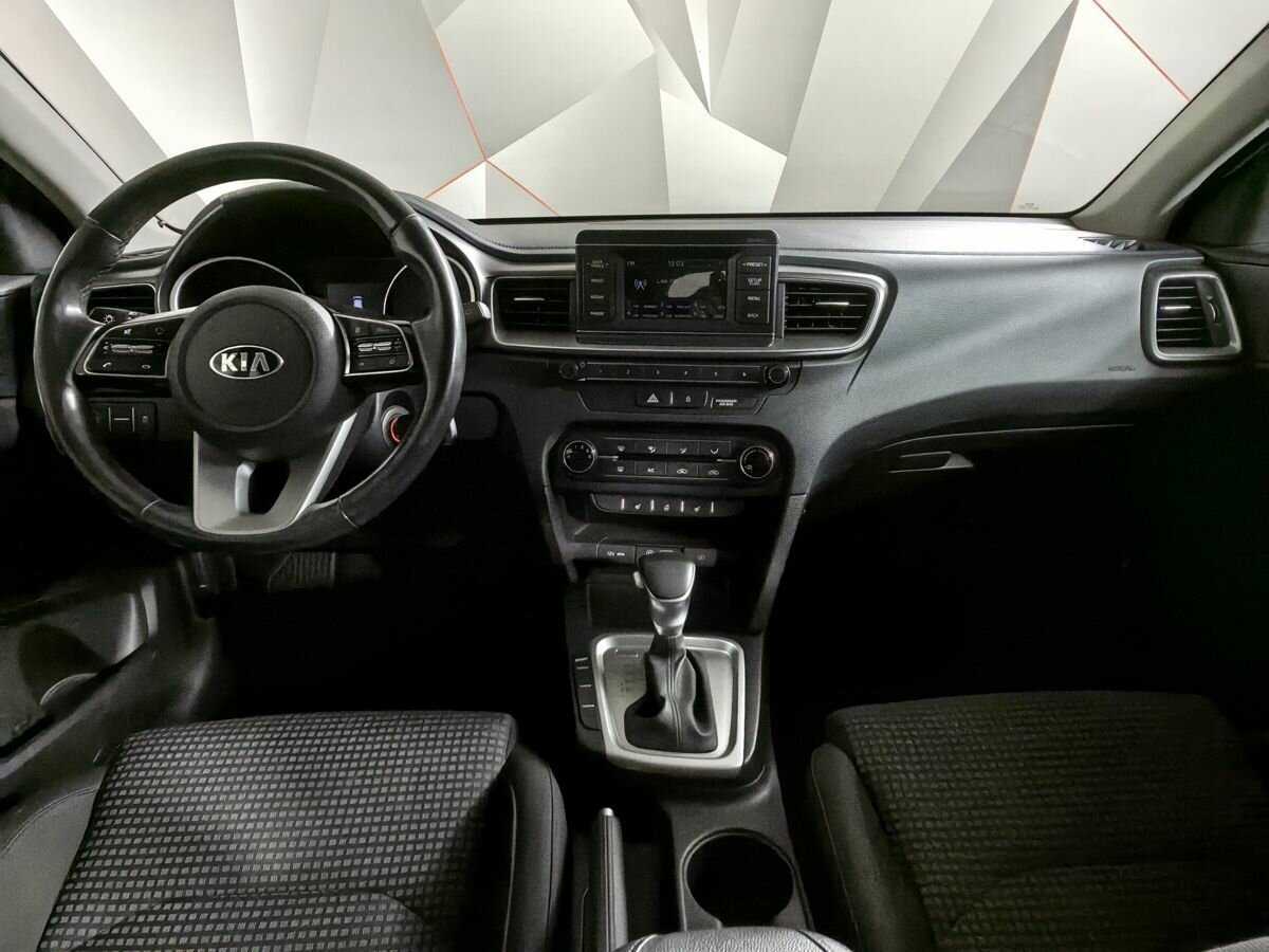 Купить Kia Ceed, 2018, 99 048 км.. Фото: #9