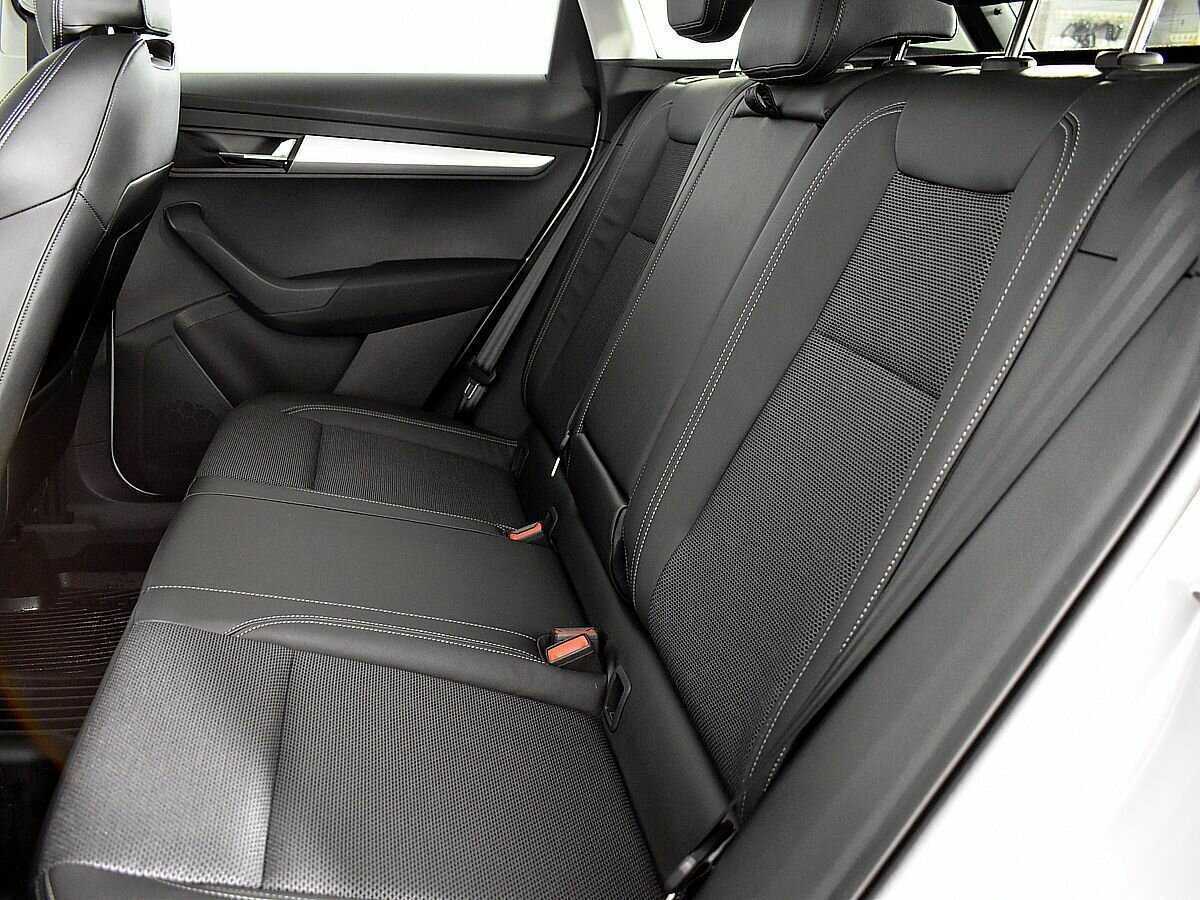 Купить Skoda Karoq, 2022, 30 356 км.. Фото: #8