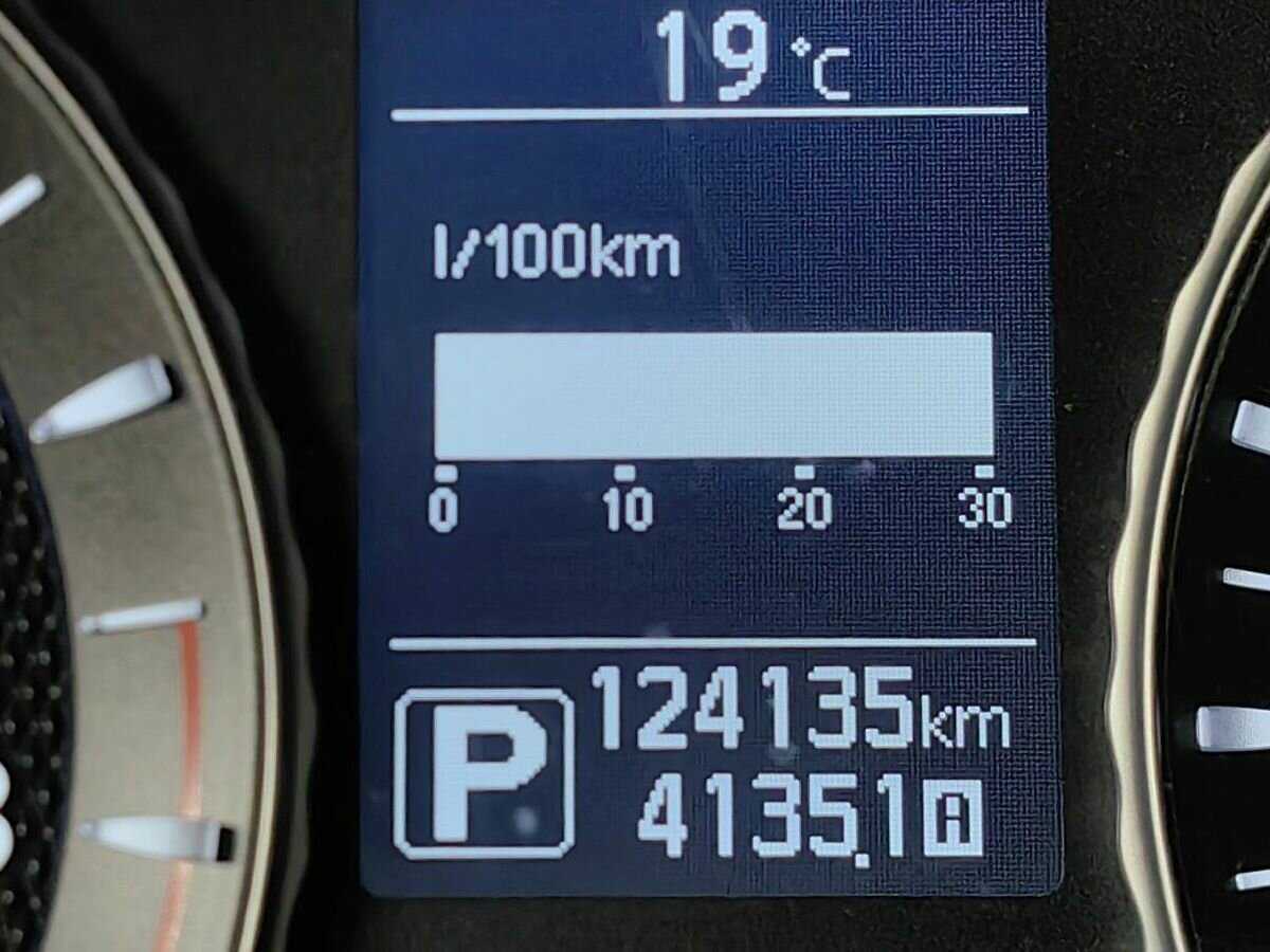 Купить Infiniti Q70, 2016, 124 127 км.. Фото: #16