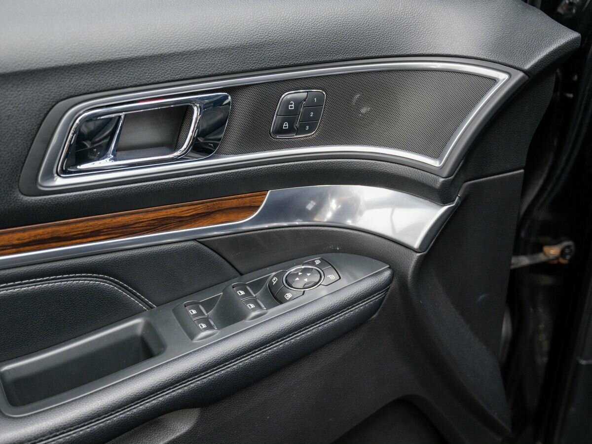 Купить Ford Explorer, 2017, 179 000 км.. Фото: #17