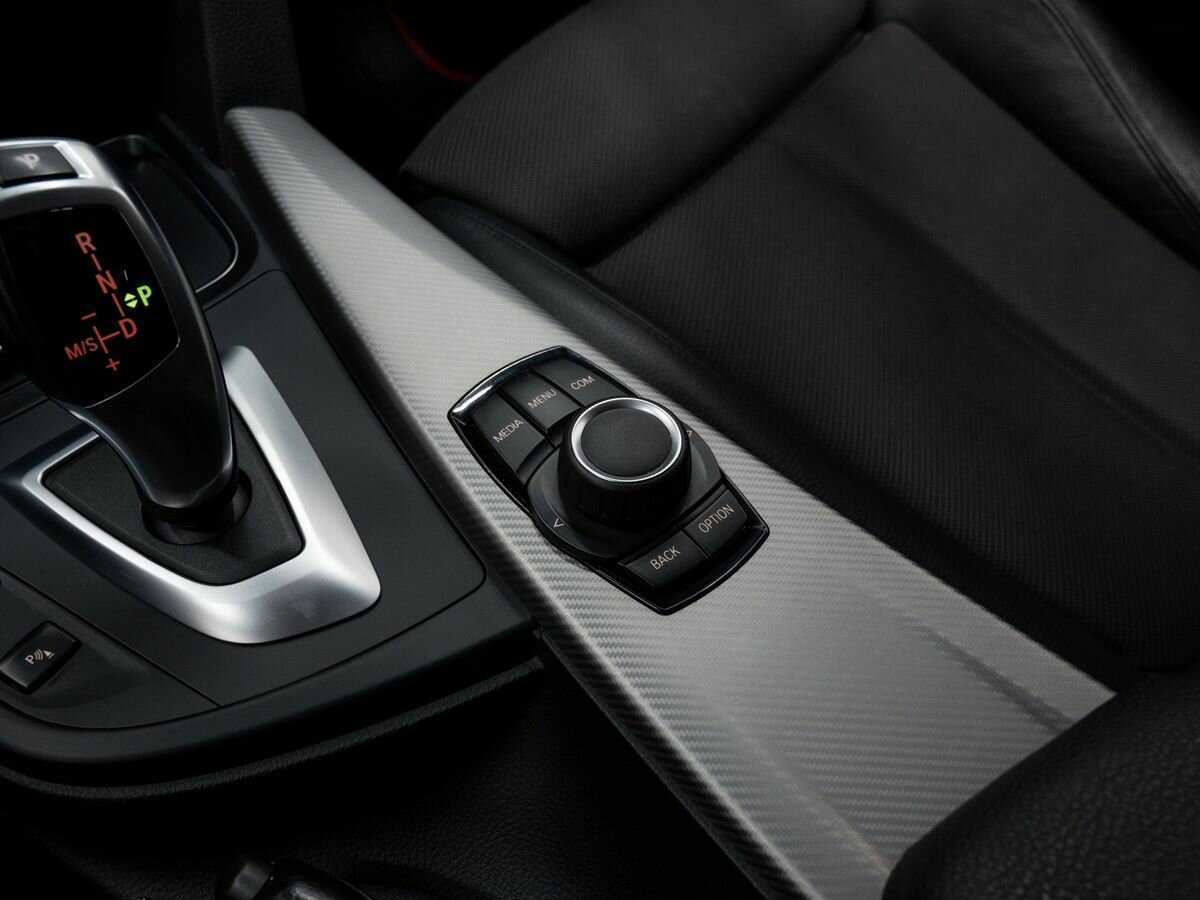 Купить BMW 3 серии, 2017, 132 105 км.. Фото: #17