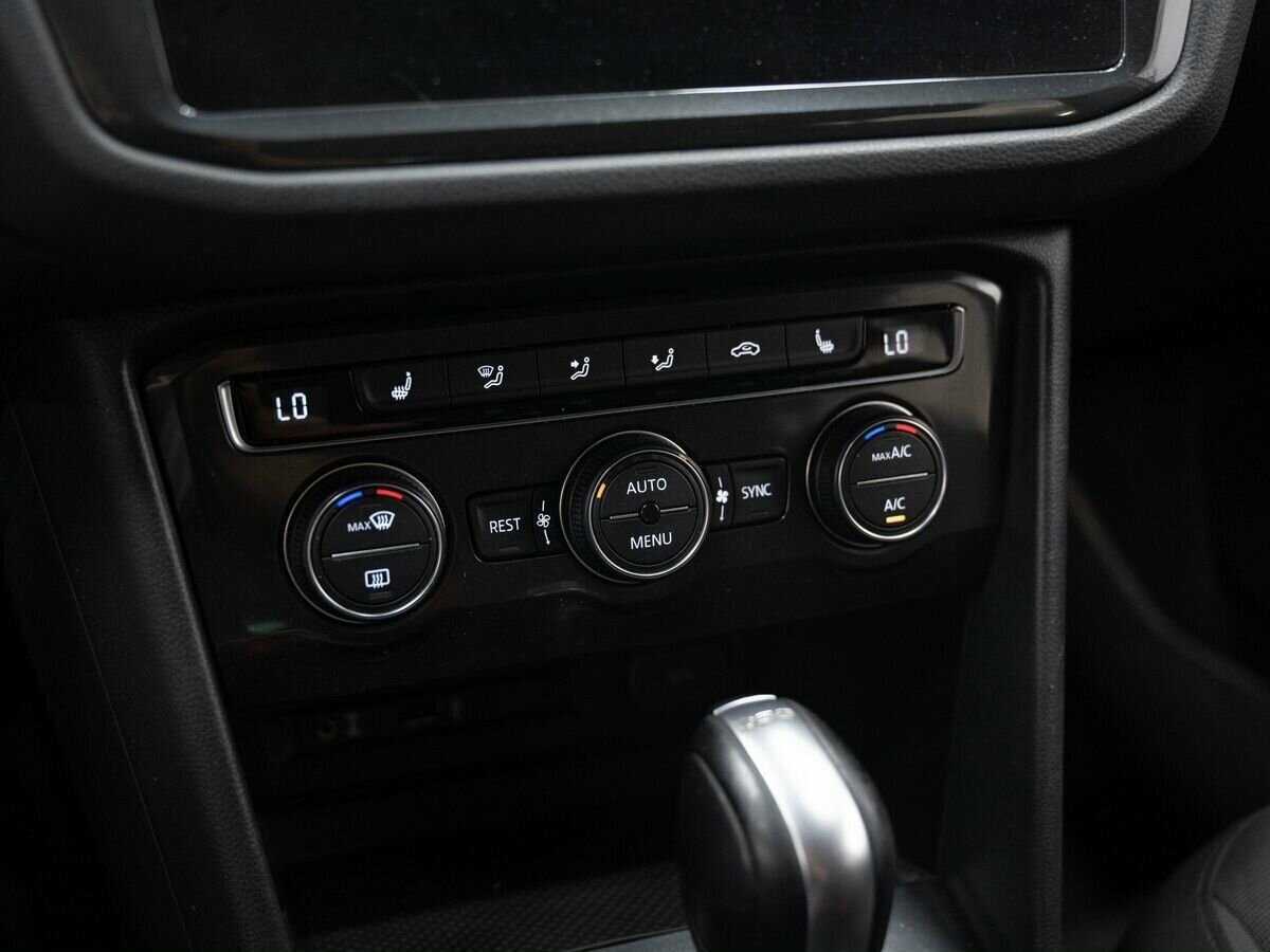 Купить Volkswagen Tiguan, 2018, 120 199 км.. Фото: #21