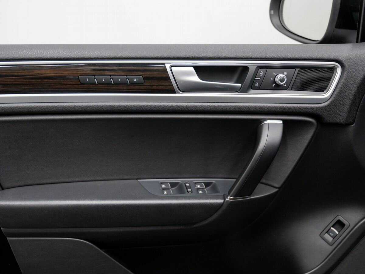 Купить Volkswagen Touareg, 2016, 151 040 км.. Фото: #14