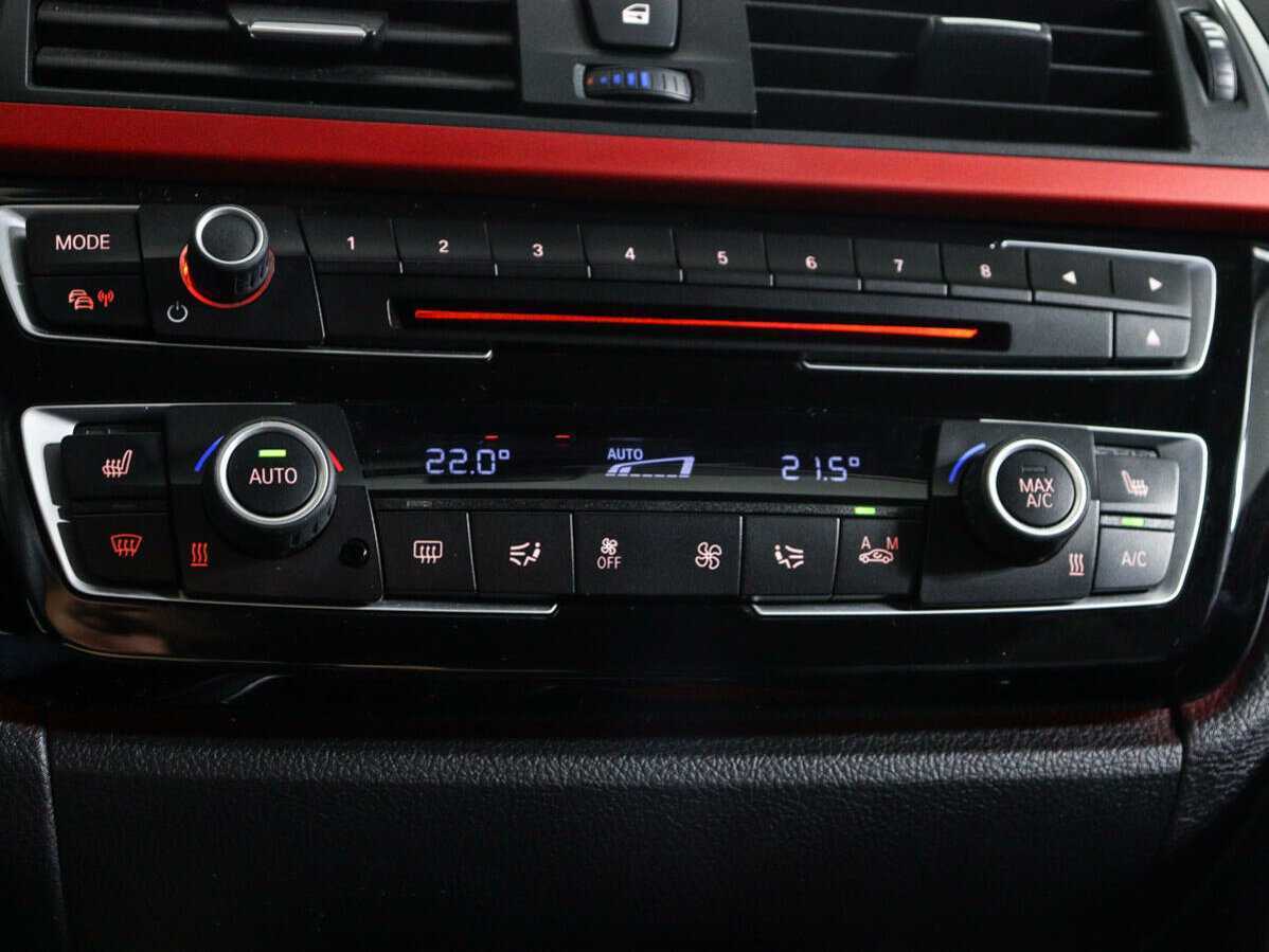 Купить BMW 3 серии, 2016, 117 000 км.. Фото: #15