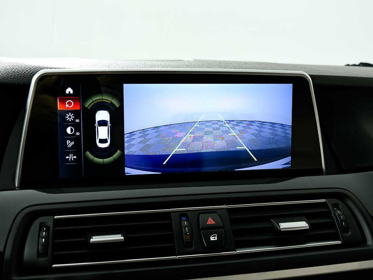 Купить BMW 5 серии, 2013, 119 443 км.. Фото: #13