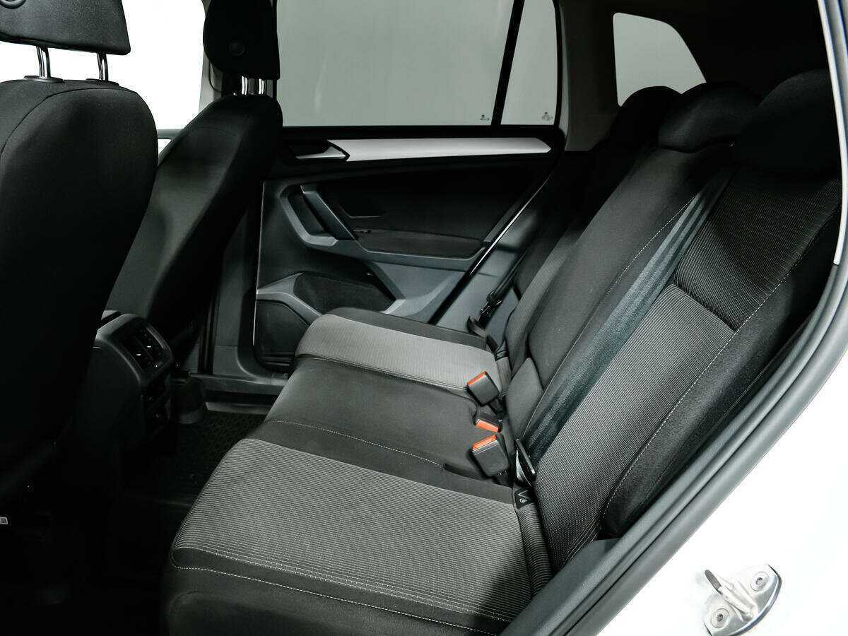 Купить Volkswagen Tiguan, 2021, 76 982 км.. Фото: #11