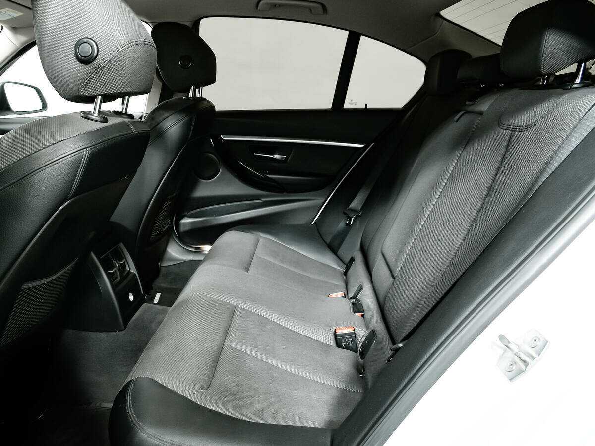 Купить BMW 3 серии, 2016, 119 100 км.. Фото: #11