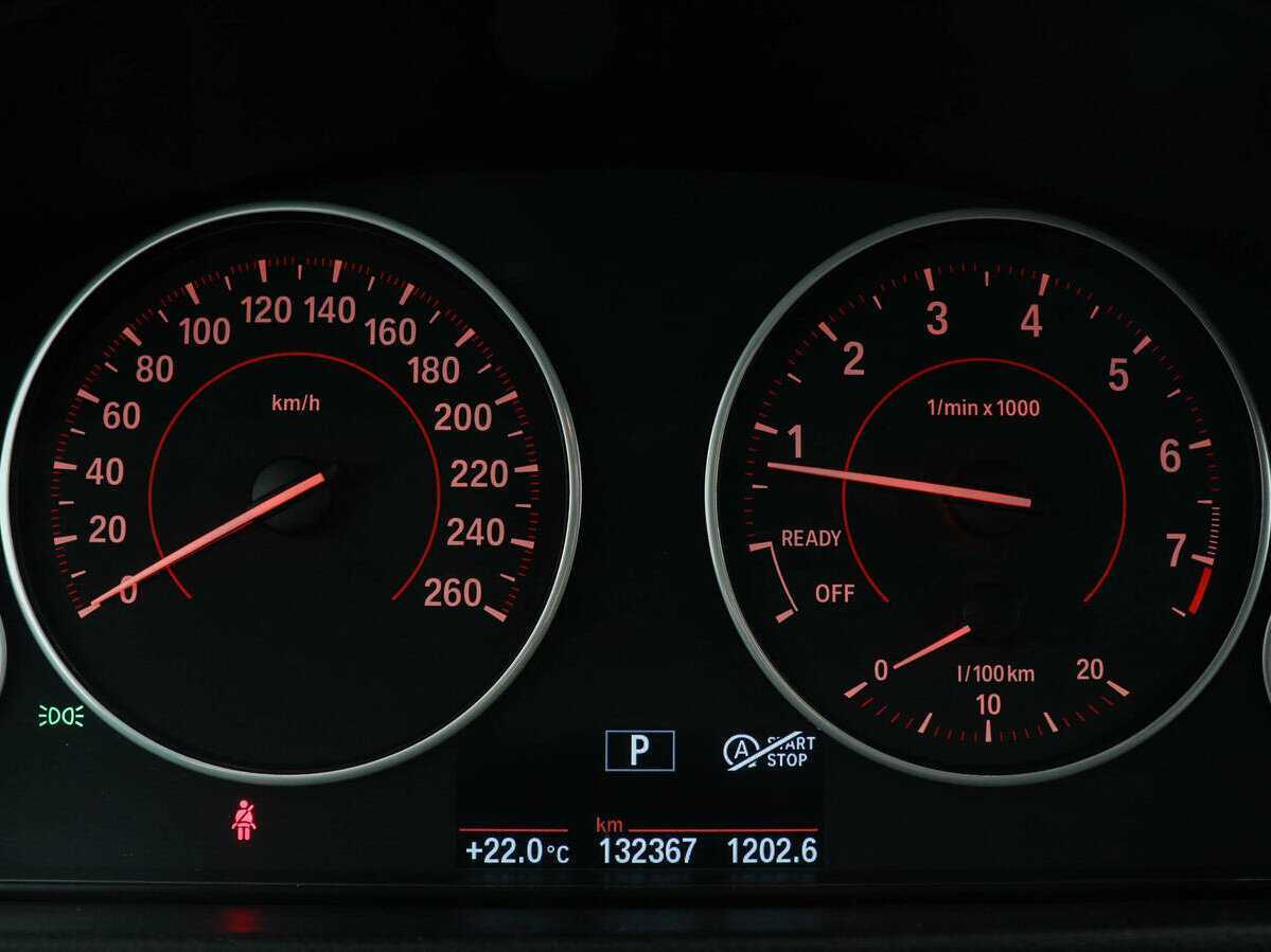 Купить BMW 3 серии, 2016, 132 365 км.. Фото: #12