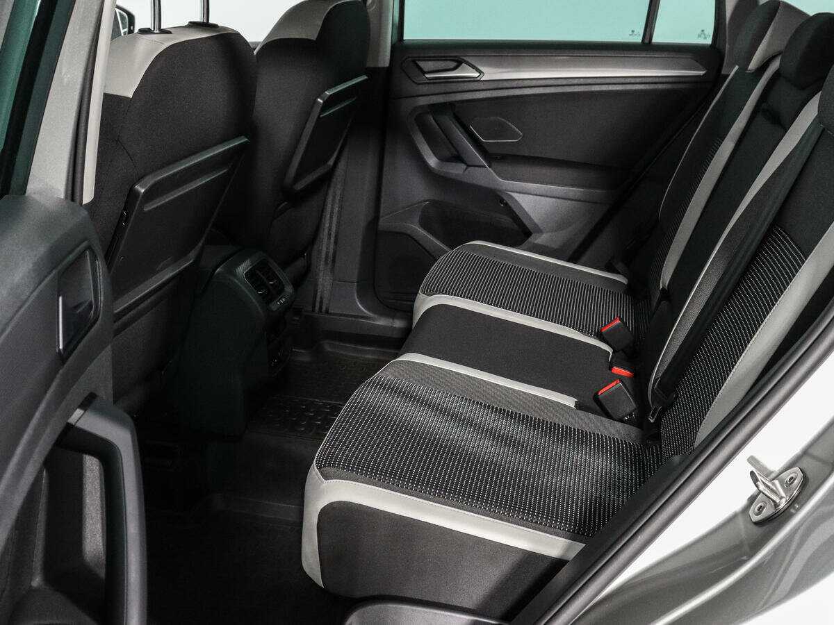 Купить Volkswagen Tiguan, 2019, 125 367 км.. Фото: #11