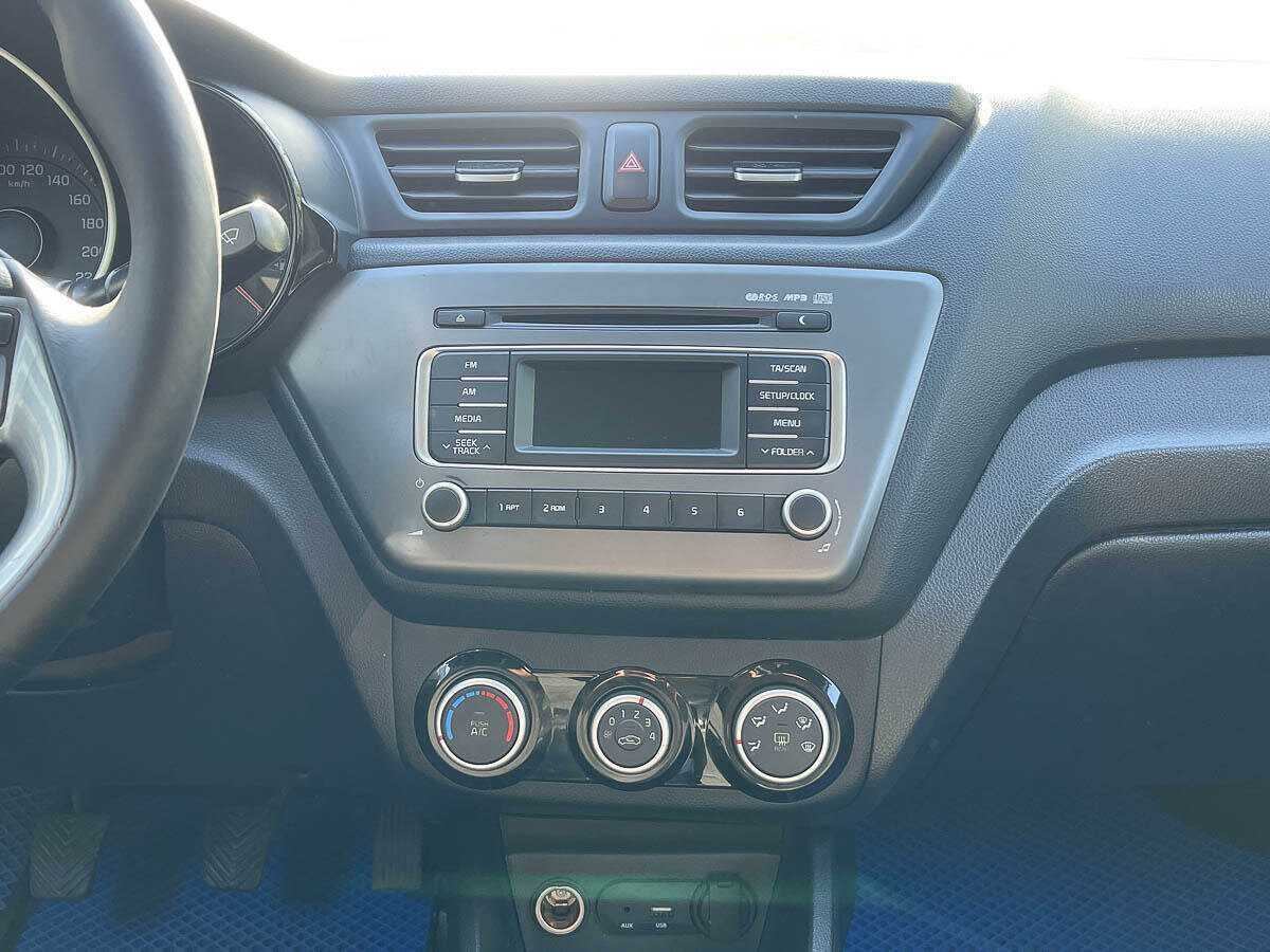 Купить Kia Rio, 2015, 211 229 км.. Фото: #11