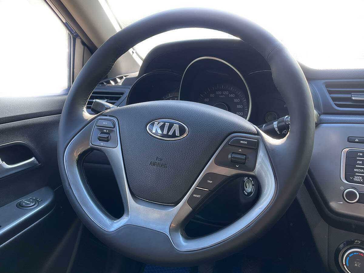 Купить Kia Rio, 2015, 211 229 км.. Фото: #12