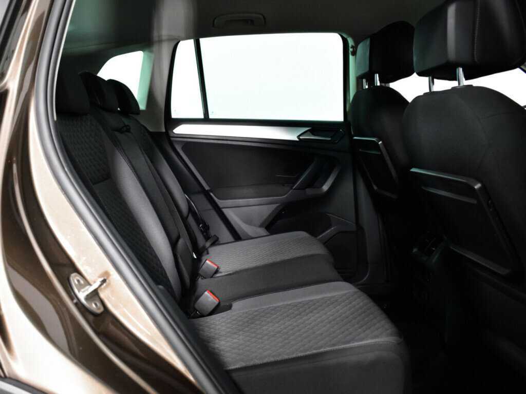 Купить Volkswagen Tiguan, 2017, 71 098 км.. Фото: #9