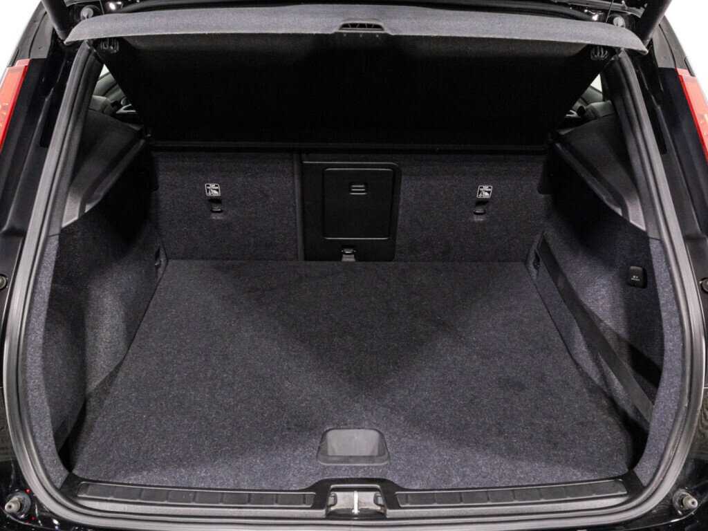 Купить Volvo XC40, 2019, 90 398 км.. Фото: #14