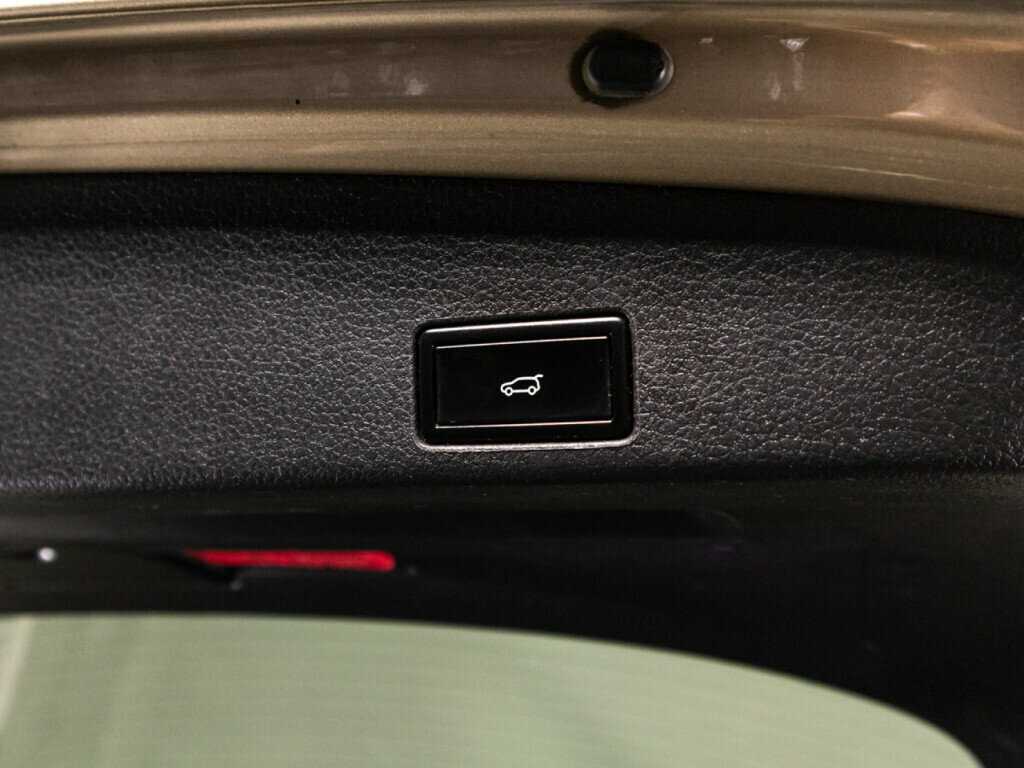 Купить Volkswagen Touareg, 2015, 148 841 км.. Фото: #15