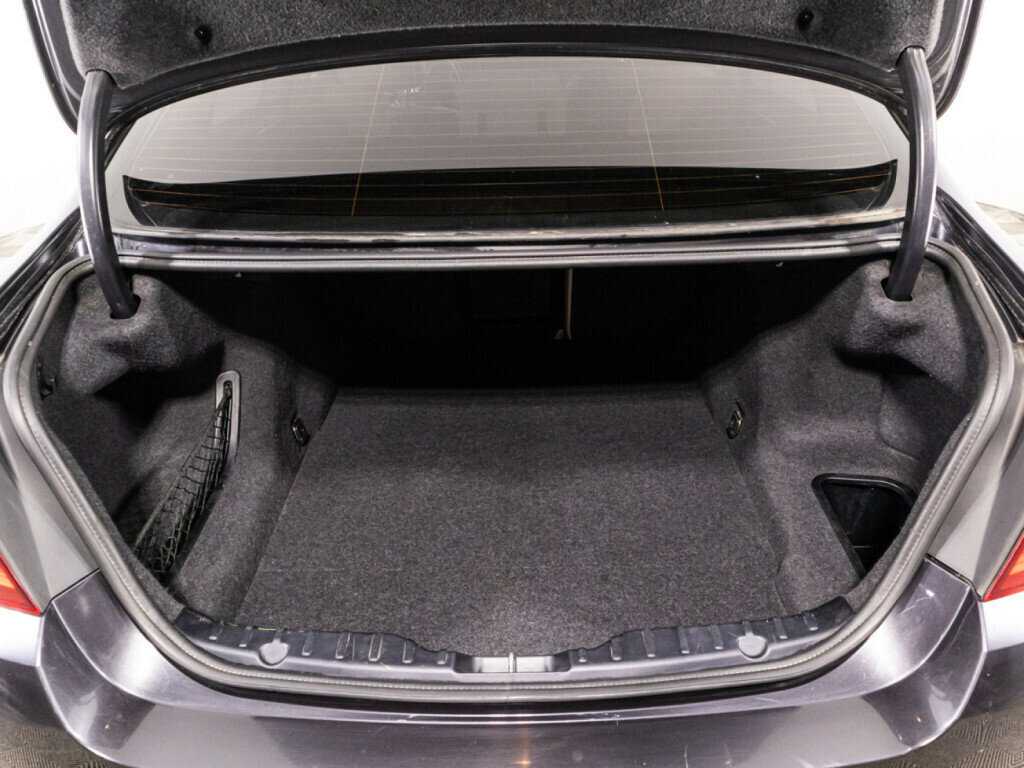 Купить BMW 5 серии, 2012, 235 328 км.. Фото: #14