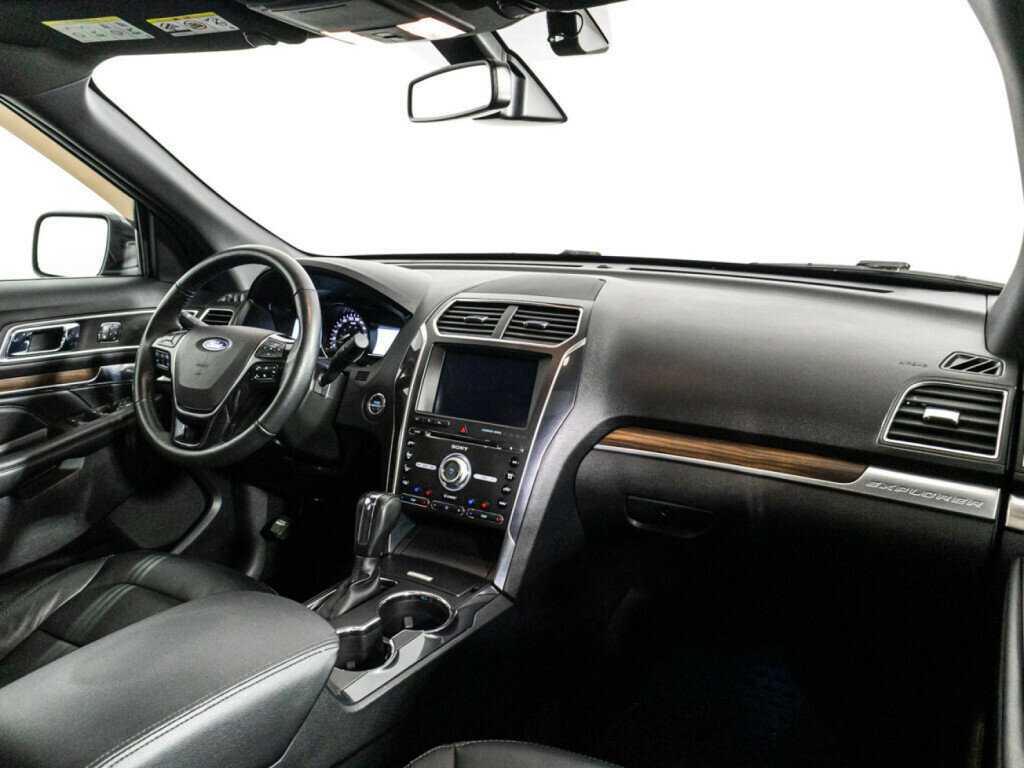 Купить Ford Explorer, 2018, 194 299 км.. Фото: #8