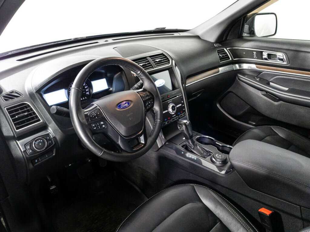 Купить Ford Explorer, 2018, 194 299 км.. Фото: #10