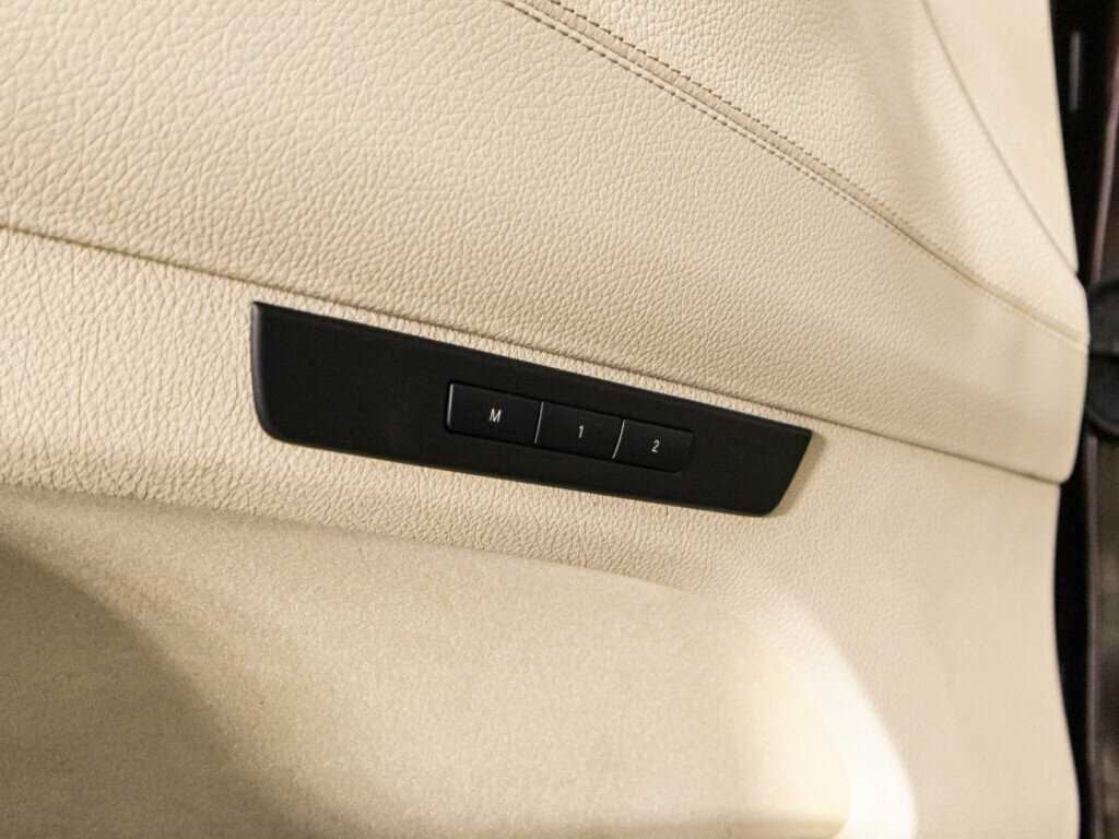 Купить BMW 5 серии, 2012, 223 327 км.. Фото: #22