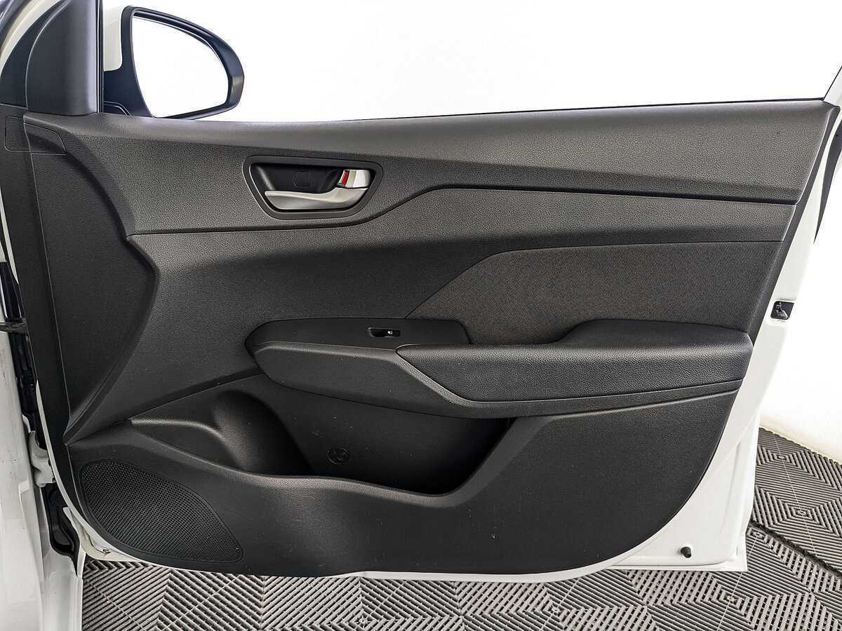 Купить Hyundai Solaris, 2017, 158 808 км.. Фото: #24