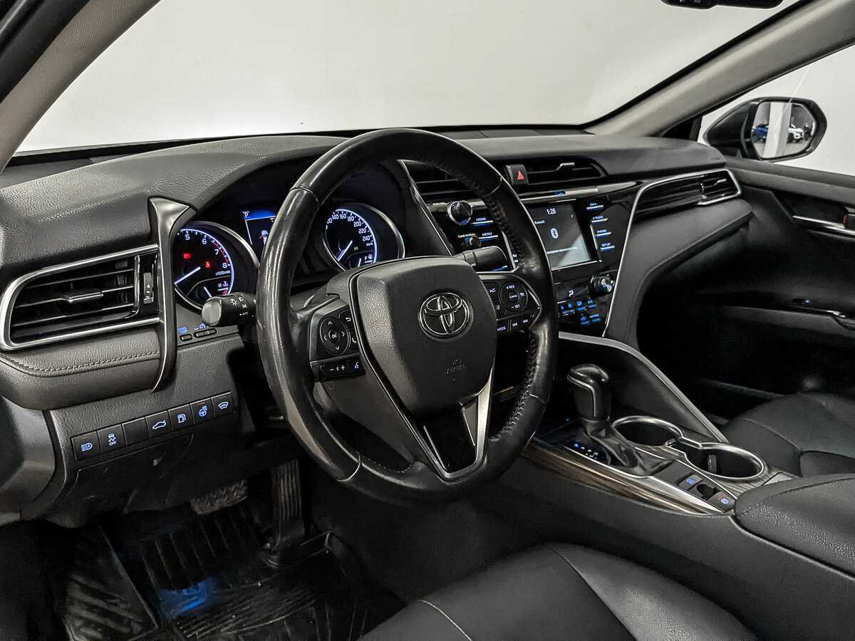 Купить Toyota Camry, 2018, 198 467 км.. Фото: #14