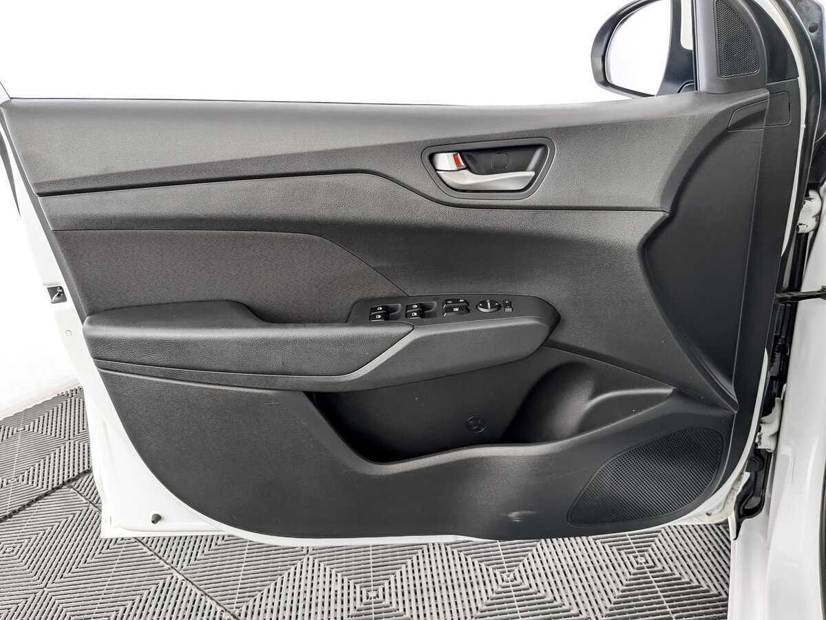 Купить Hyundai Solaris, 2019, 130 000 км.. Фото: #18