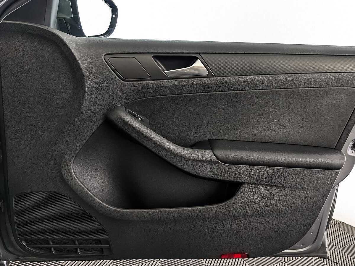 Купить Volkswagen Jetta, 2016, 227 183 км.. Фото: #24