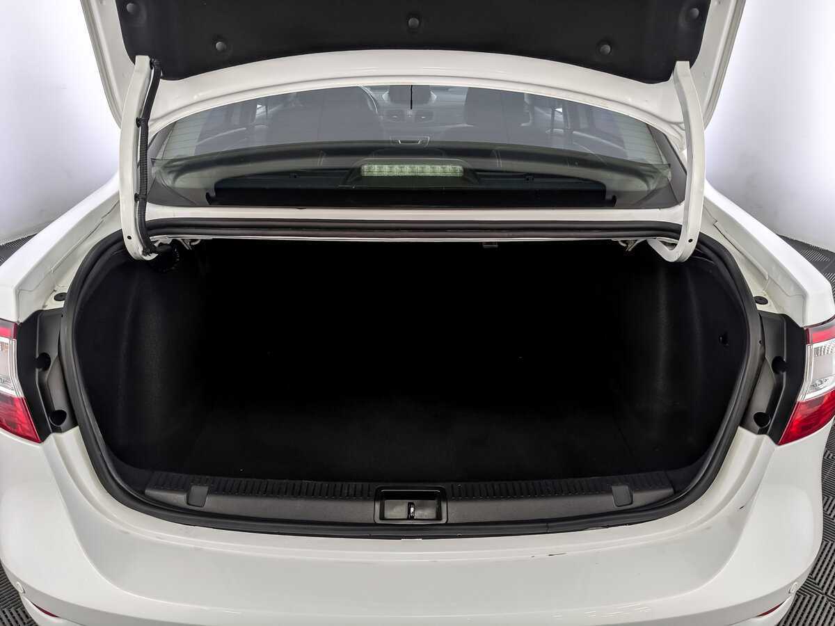 Купить Renault Fluence, 2013, 122 956 км.. Фото: #9