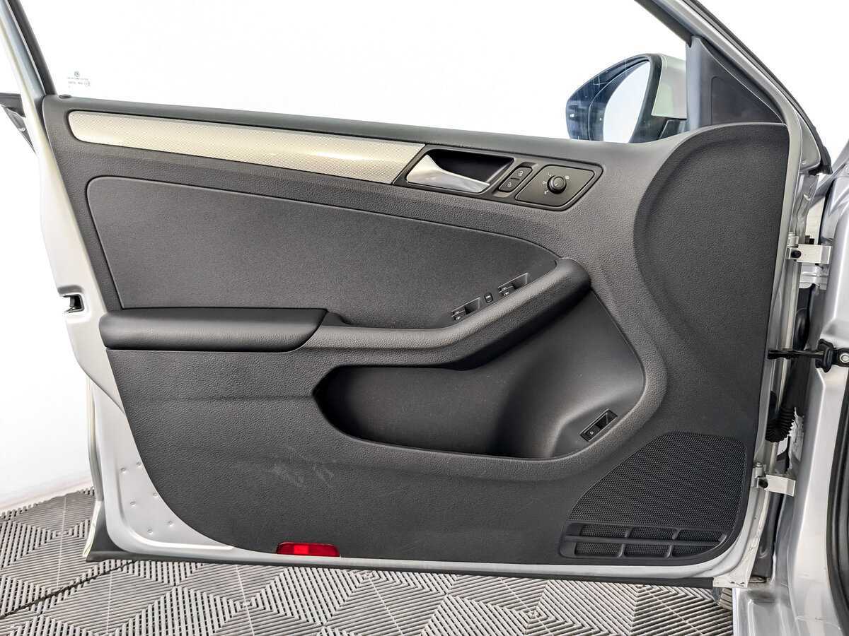 Купить Volkswagen Jetta, 2016, 91 135 км.. Фото: #18