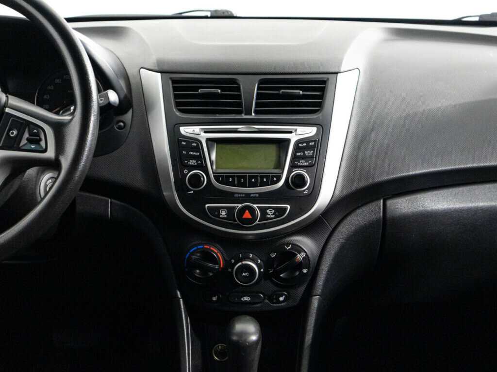 Купить Hyundai Solaris, 2013, 188 971 км.. Фото: #13