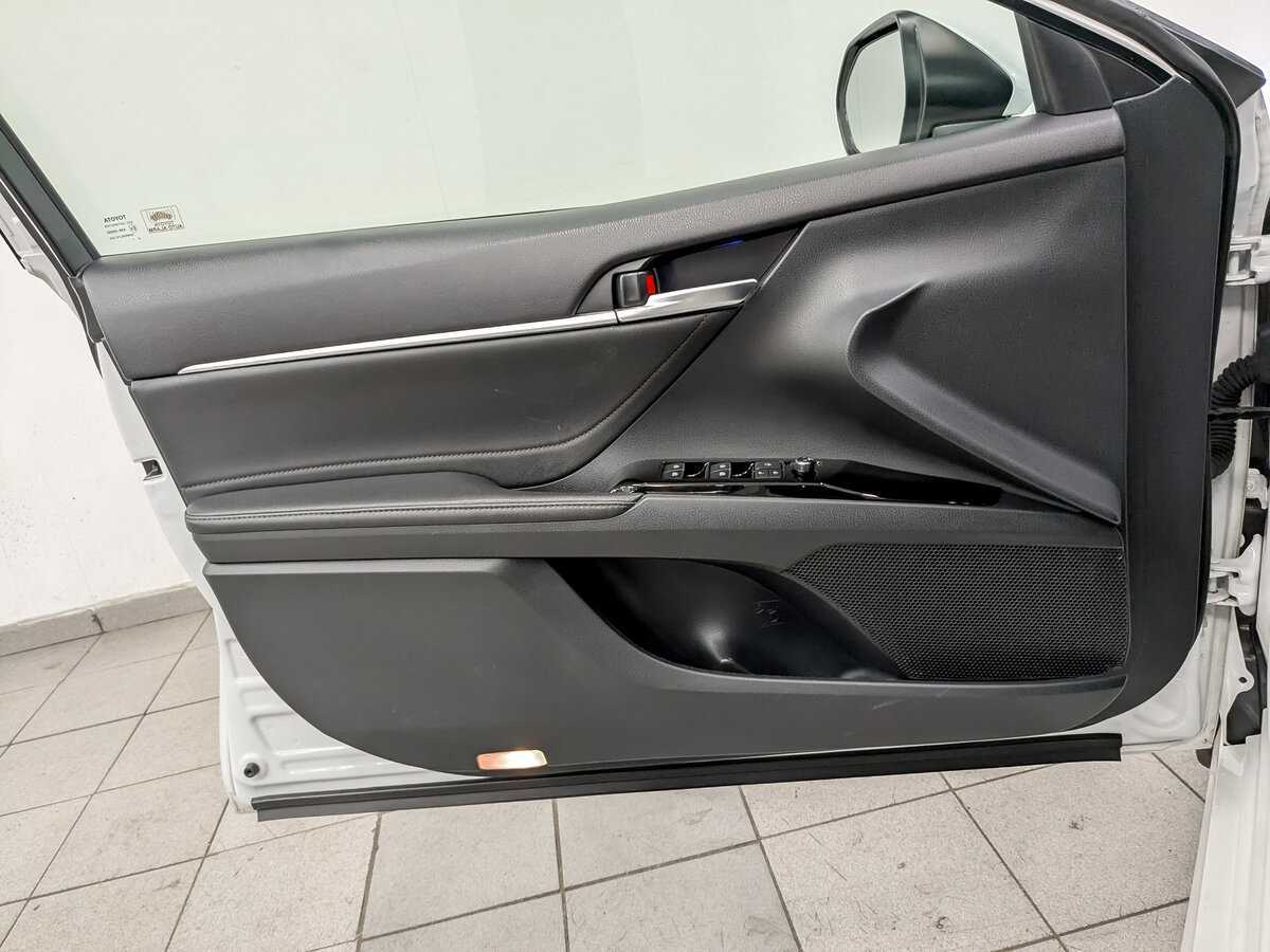 Купить Toyota Camry, 2019, 136 680 км.. Фото: #16