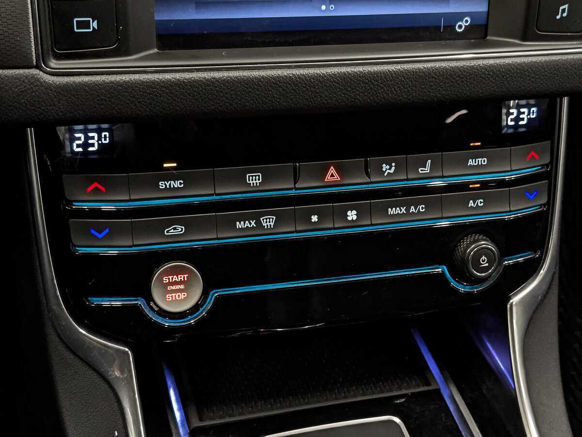 Купить Jaguar XF, 2017, 85 309 км.. Фото: #18