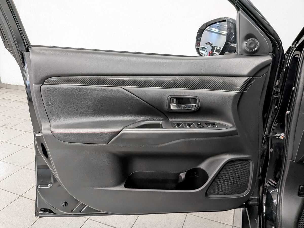 Купить Mitsubishi Outlander, 2021, 58 345 км.. Фото: #16