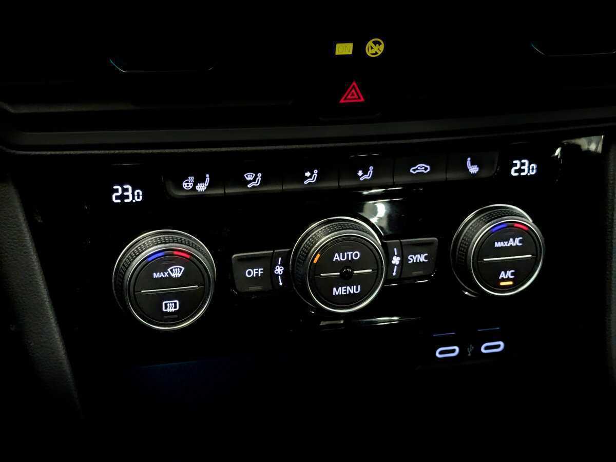 Купить Volkswagen Jetta, 2020, 25 283 км.. Фото: #24