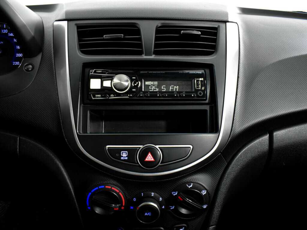 Купить Hyundai Solaris, 2014, 149 346 км.. Фото: #12