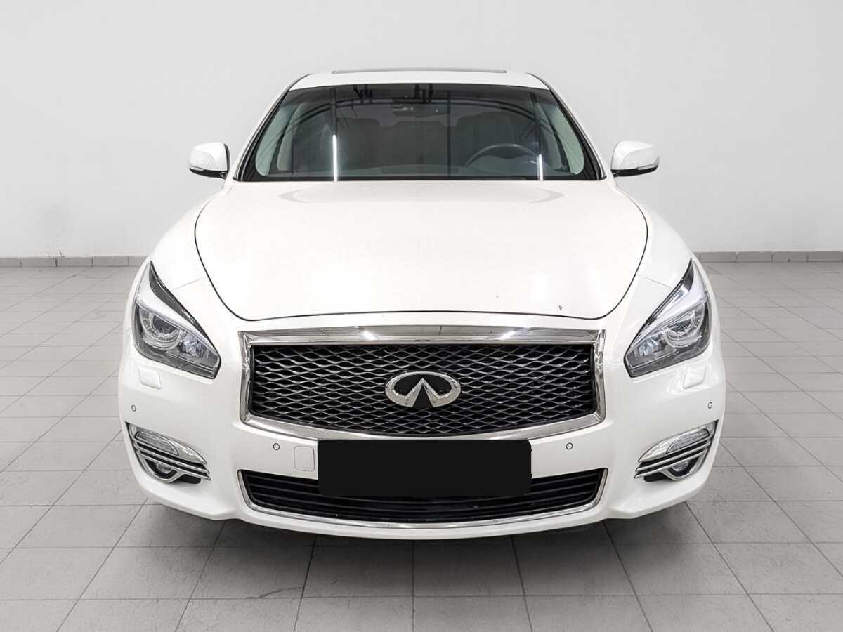 Купить Infiniti Q70, 2016, 88 021 км.. Фото: #1