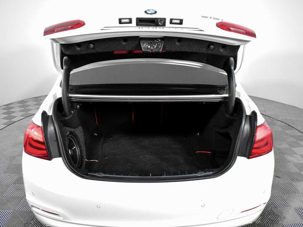 Купить BMW 3 серии, 2017, 177 000 км.. Фото: #22