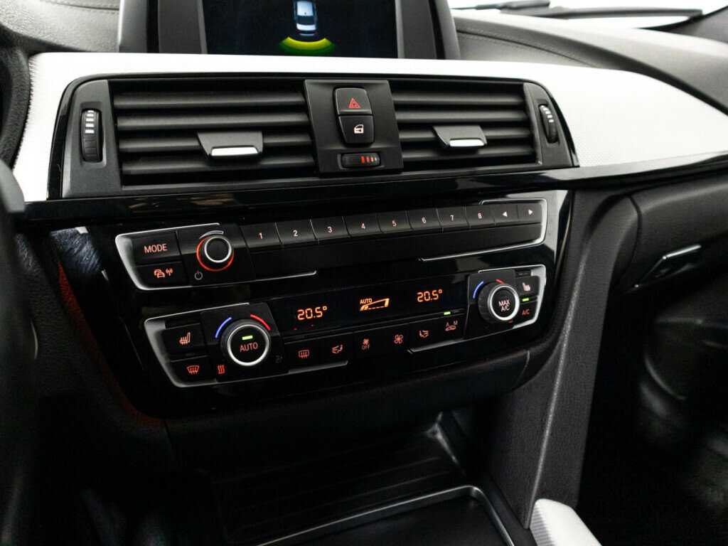 Купить BMW 3 серии, 2018, 102 260 км.. Фото: #15