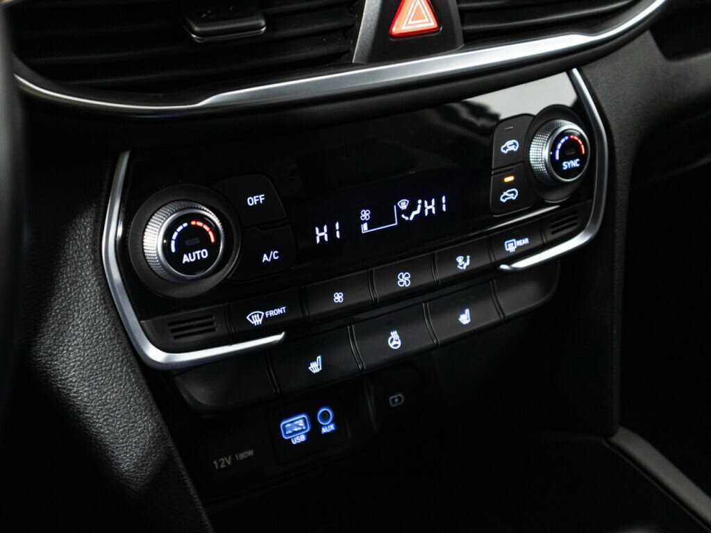 Купить Hyundai Santa Fe, 2019, 103 900 км.. Фото: #16